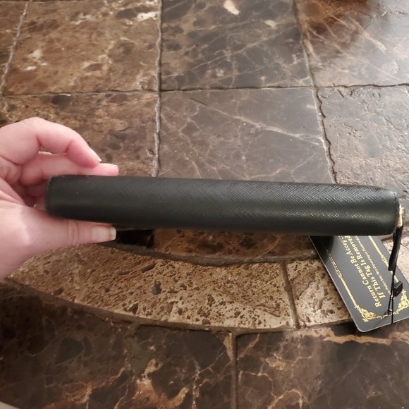 Prada Black Large Saffiano Leather Zippy Wallet - Picture 7 of 12